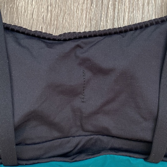 BECCA Refine Sport Ribbed Bikini Swim Top - Picture 4 of 7